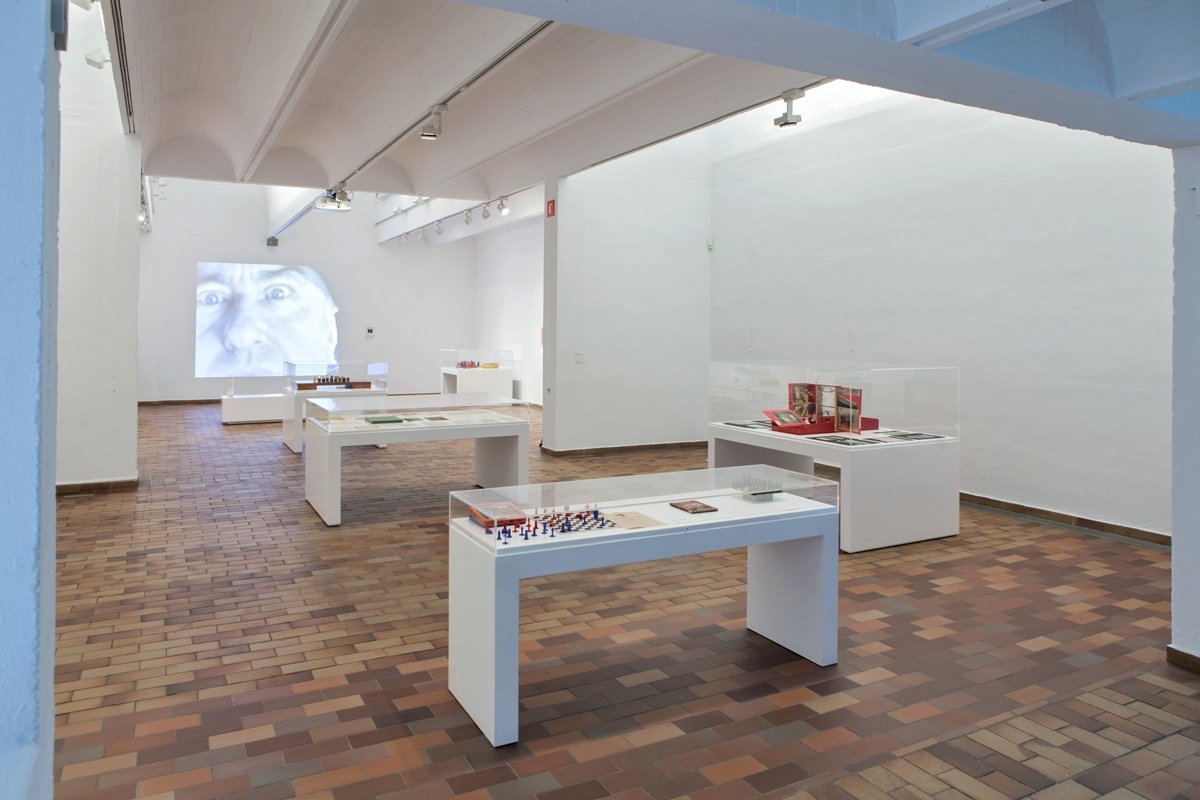 Installation view of “Endgame: Duchamp, Chess and the Avant-Garde,” 2016, at the Fundació Joan Miró.